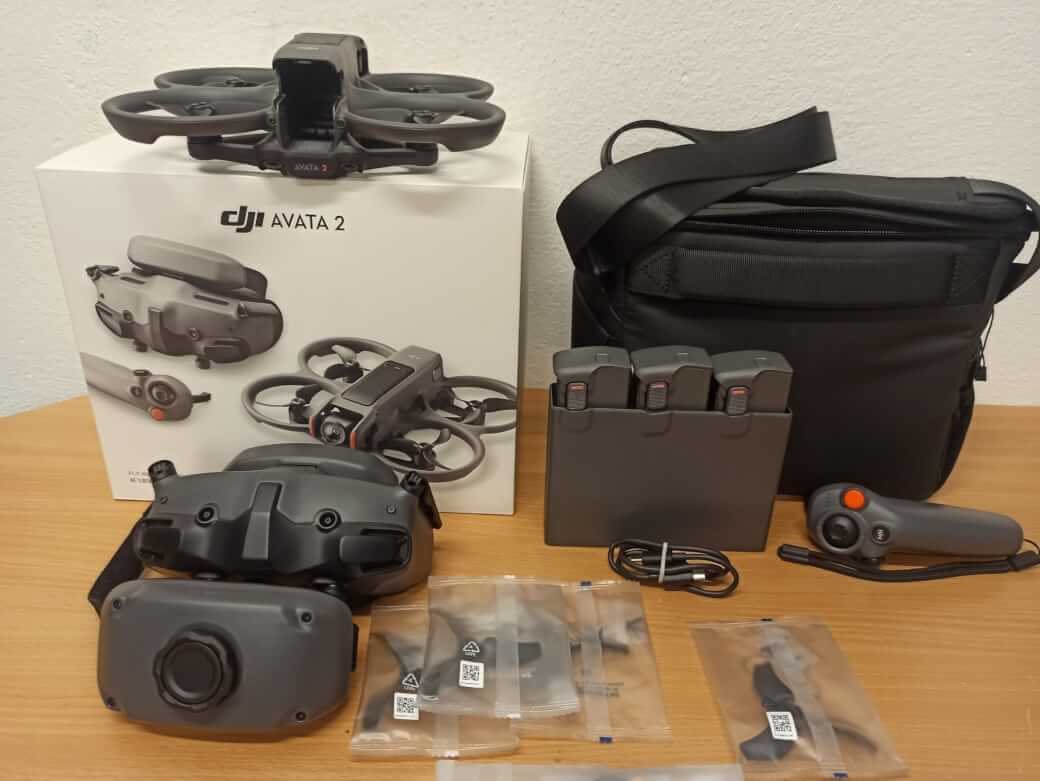 DJI Avata 2 Fly More Combo (Three Batteries) (ROZBALENO) 